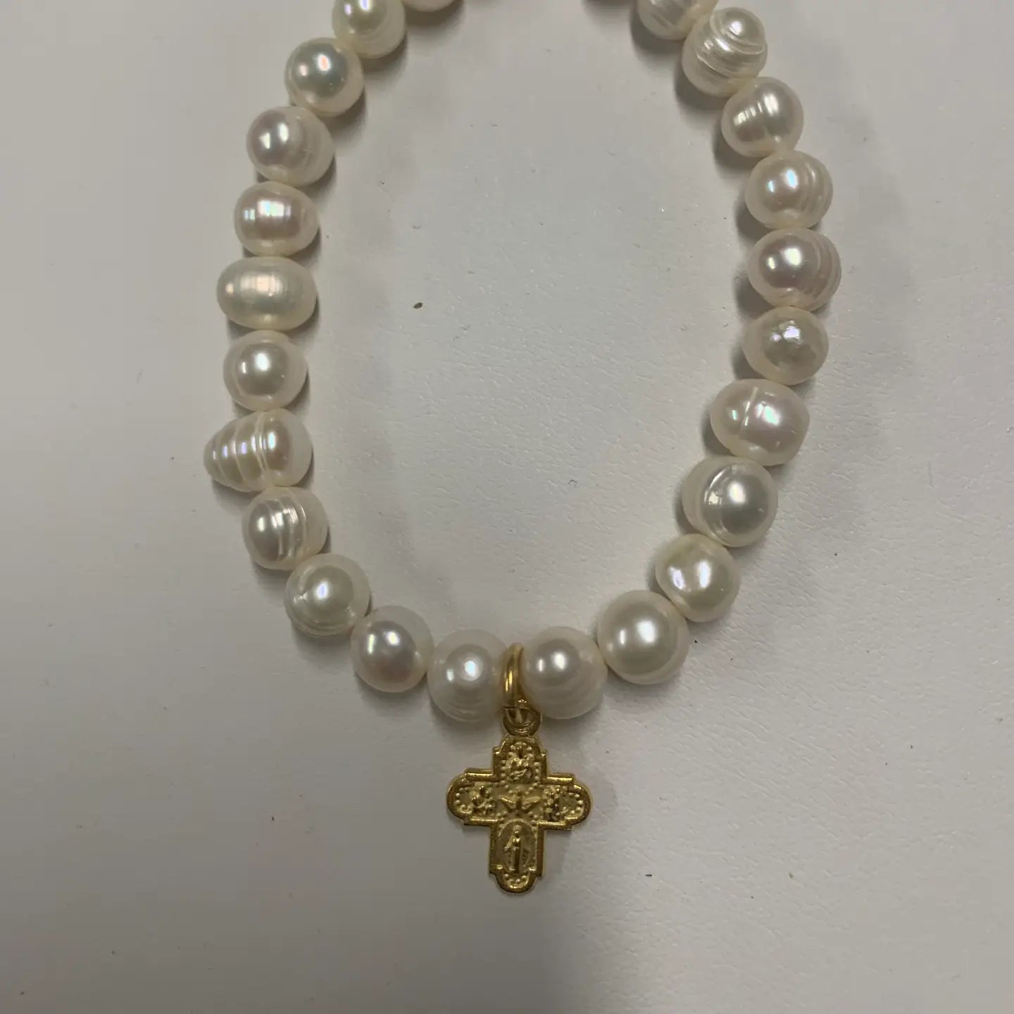 Pearl Bracelet with Tiny 4WAY Cross Medal