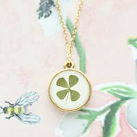 Four Leaf Clover Circle Necklace - Silver
