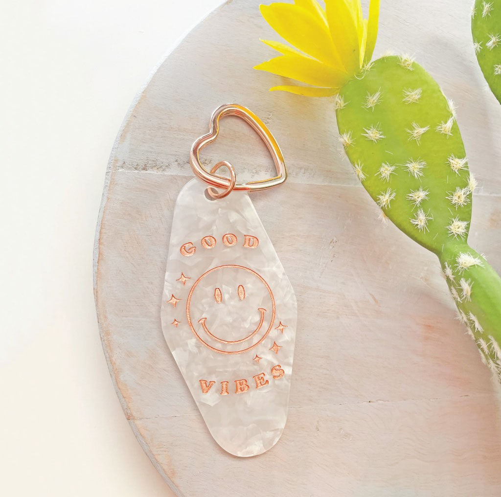 Good Vibes Smiley Keychain