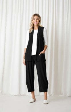 ESSENTIAL VEST SHORT