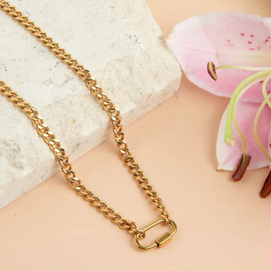 Narelle 16” Functional Carabiner Necklace