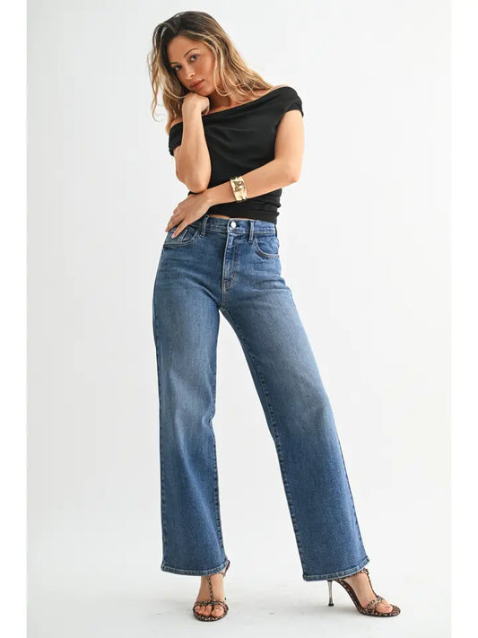 Loose Straight With Regular Hem