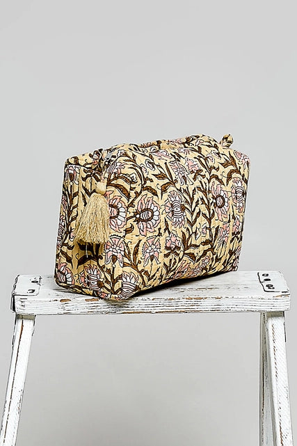 Floral Quilted Tassel Pouch Bag