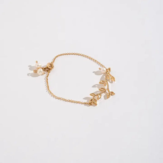 Lark Pearl Bracelet