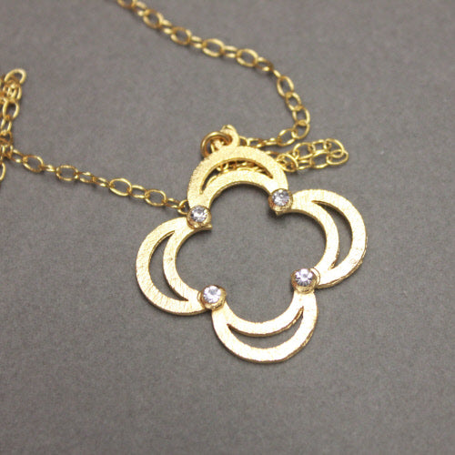 FILAGREE CR NECKLACE